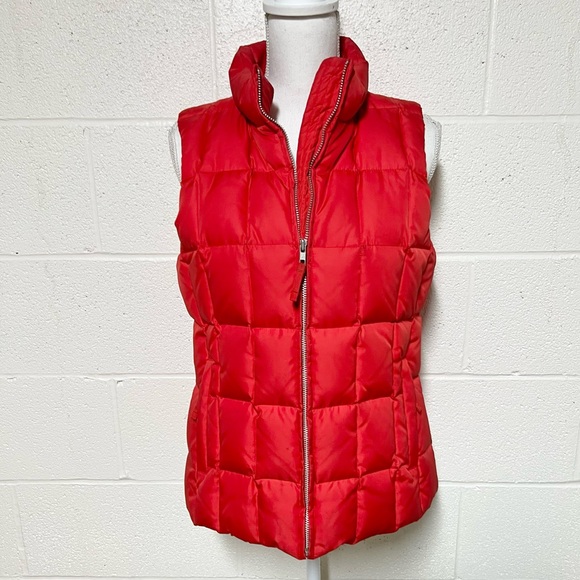 GAP Down-Filled Red Vest - Picture 6 of 16